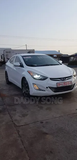 Hyundai Elantra SE 4dr Sedan (1.8L 4cyl 6A) 2015 White
