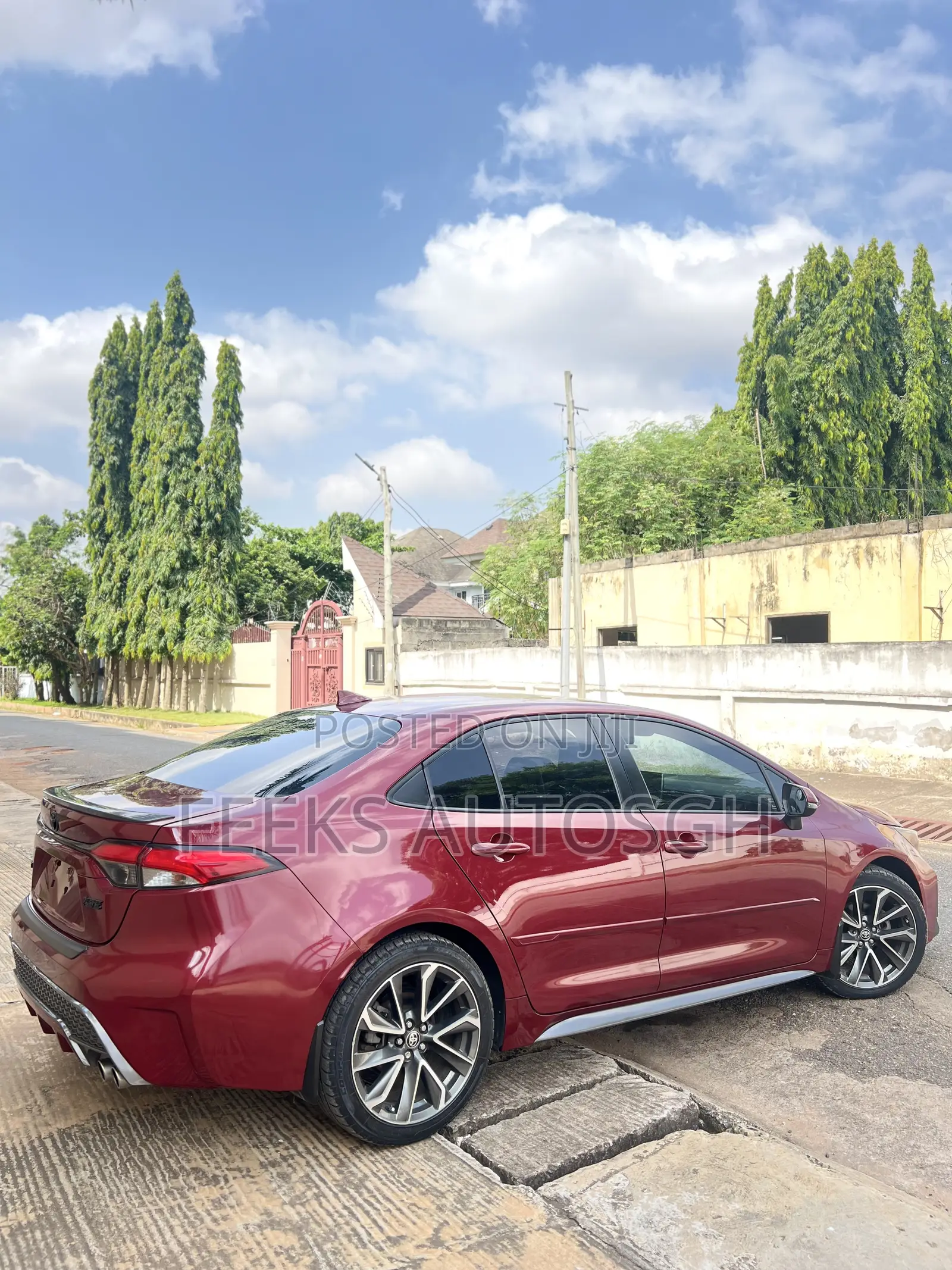 Toyota Corolla XSE 2022 Red
