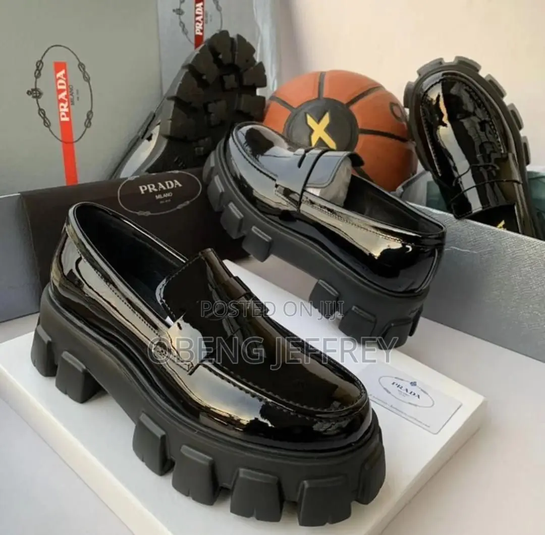 Original Prada Derby Shoe Black / White