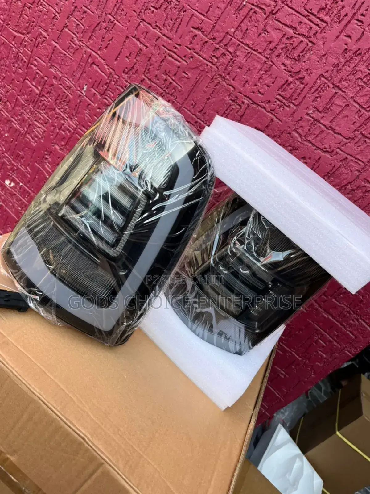 Complete Taillight Ram 2016-2024 Smoke Design