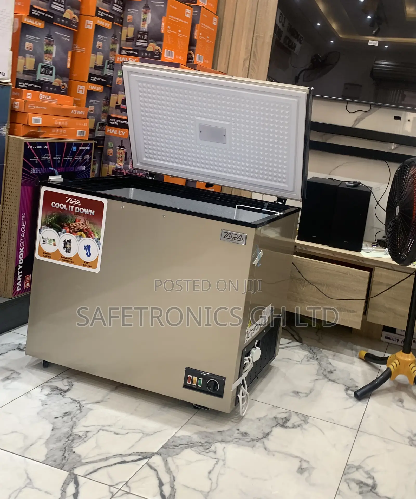 Available Net Gold 238 Liters Singledoor Zara-300 Chestfreezer