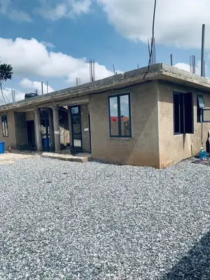 4bdrm House in Pokuase for sale