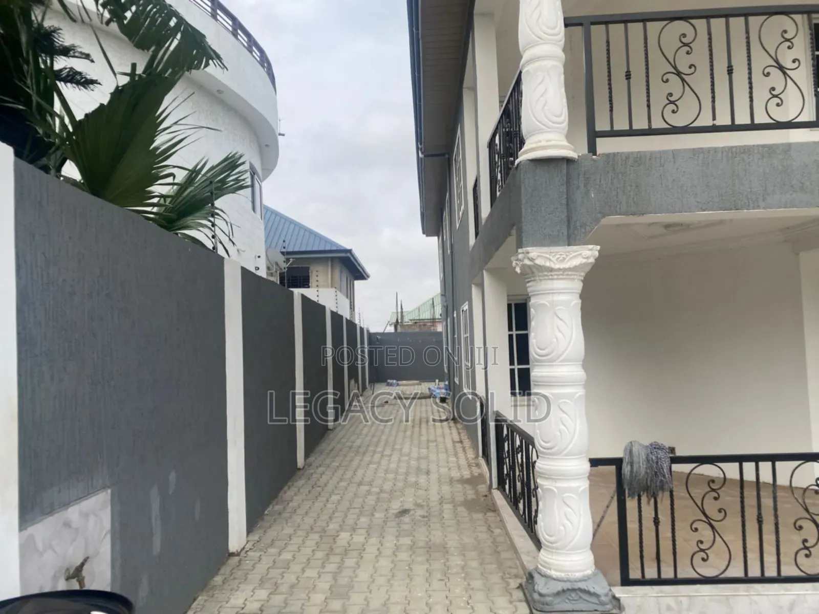 3bdrm Apartment in Legacy  Solid Real, Tseaddo for rent