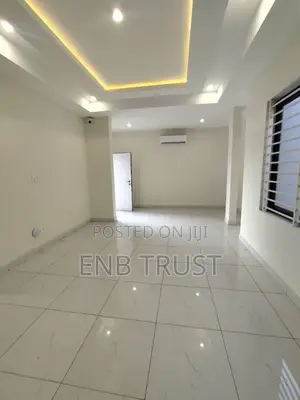 6bdrm Duplex in East Legon, American House for rent