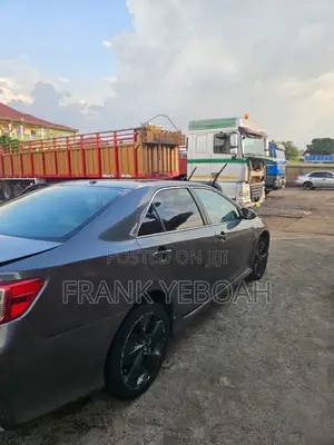 Toyota Camry L 4dr Sedan (2.5L 4cyl 6A) 2014 Gray