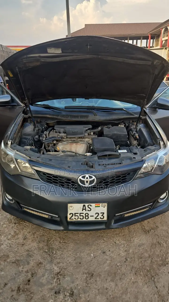 Toyota Camry L 4dr Sedan (2.5L 4cyl 6A) 2014 Gray