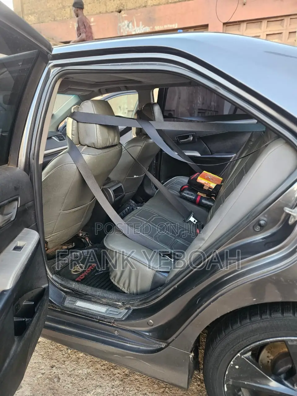 Toyota Camry L 4dr Sedan (2.5L 4cyl 6A) 2014 Gray