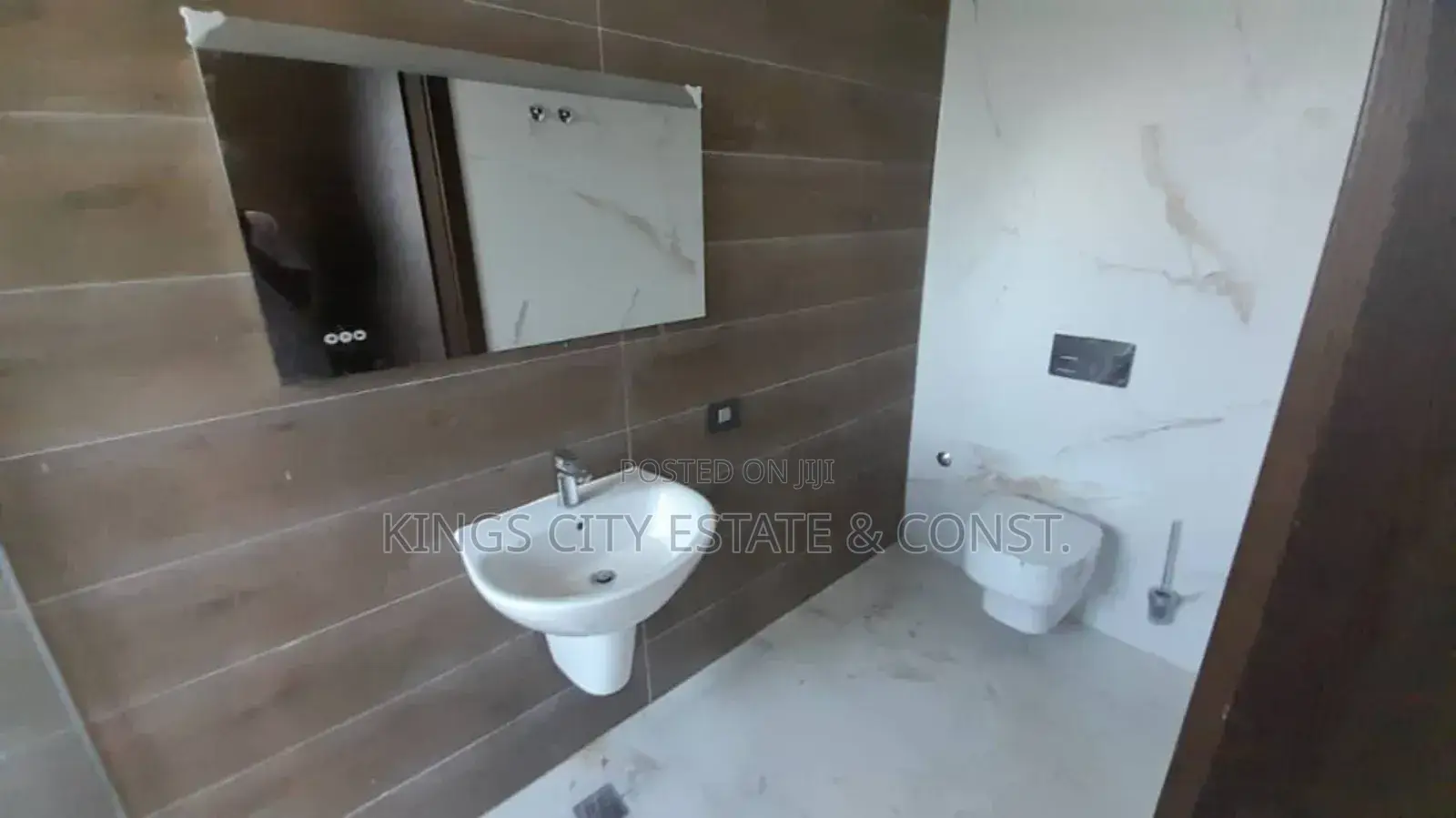 1bdrm Apartment in Wealthy City Estate, Tesano for rent