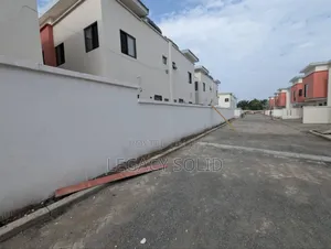 3bdrm Townhouse/Terrace in Legacy Solid Real, The Mall for sale