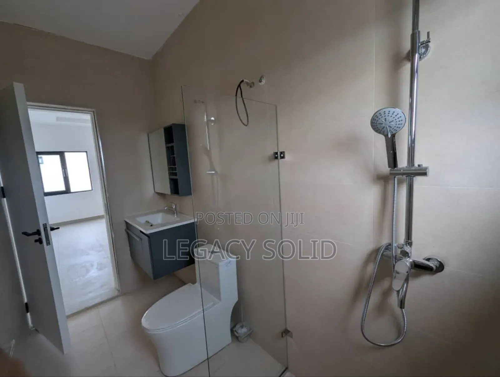 3bdrm Townhouse/Terrace in Legacy Solid Real, The Mall for sale