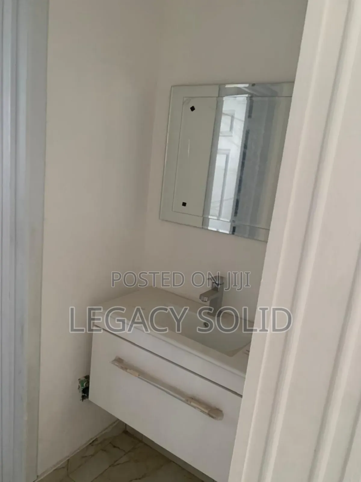 3bdrm Apartment in Legacy Solid Real for rent