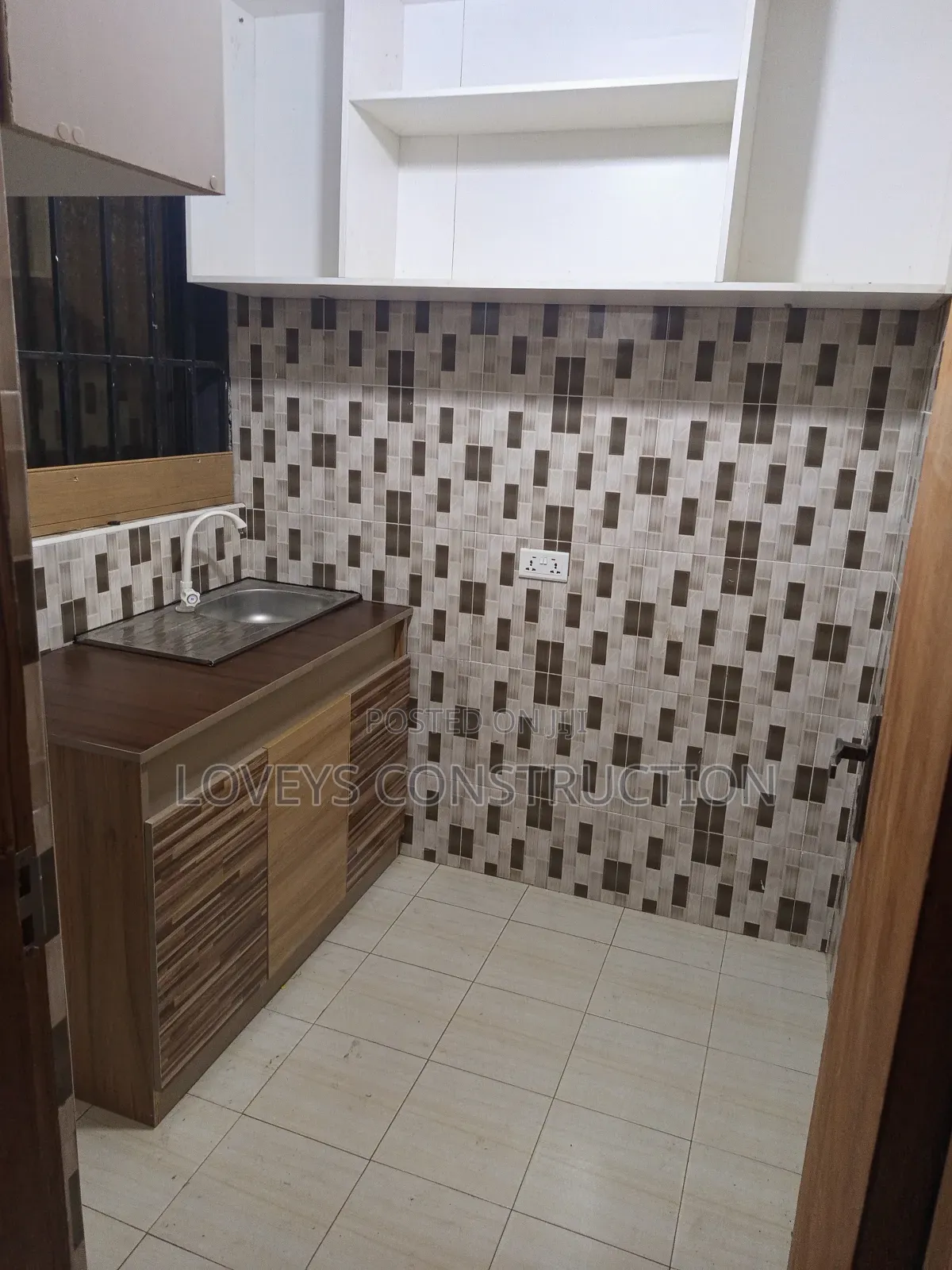 Mini Flat in Lovey'S Construction, Dodowa for rent