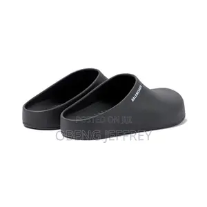 Original Balenciaga Pool Closed Slide