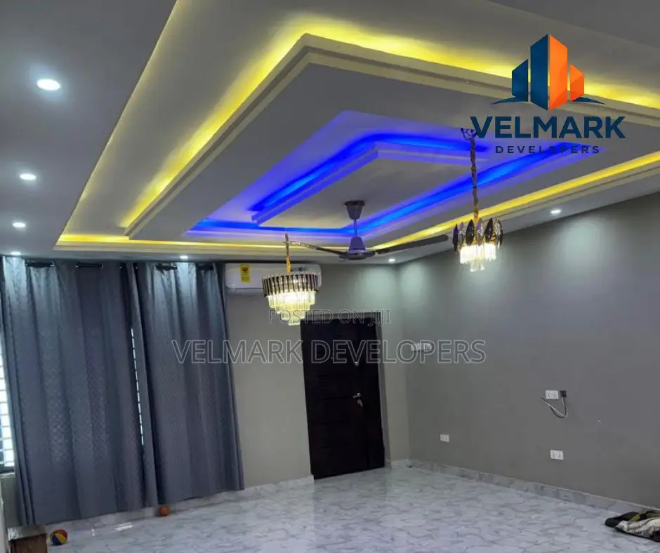 5bdrm House in Adade, Kasoa for sale