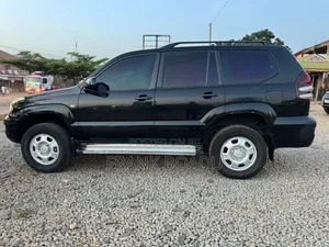 Toyota Land Cruiser Prado 2010 Black