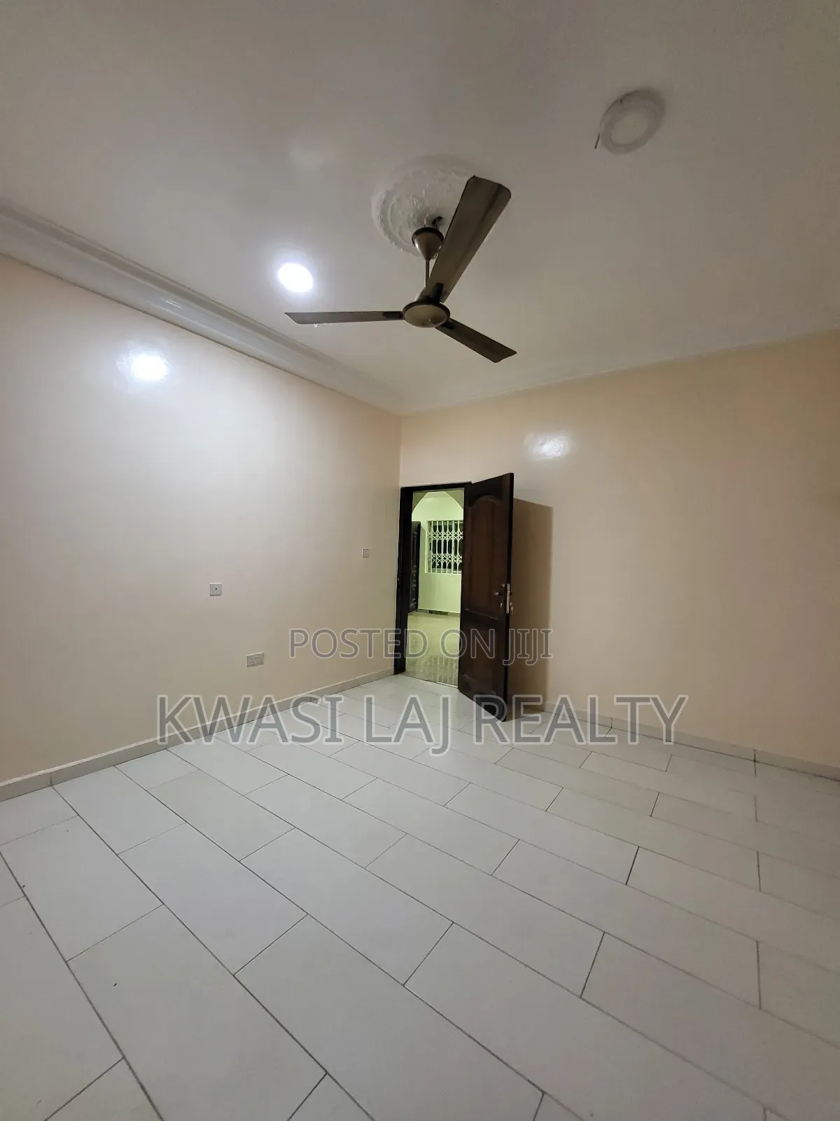 2bdrm Apartment in Tuba Junction, Weija for rent