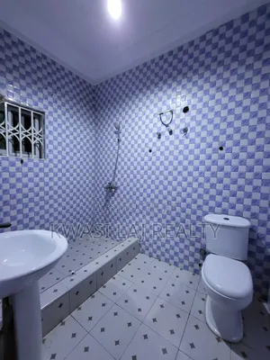 2bdrm Apartment in Tuba Junction, Weija for rent