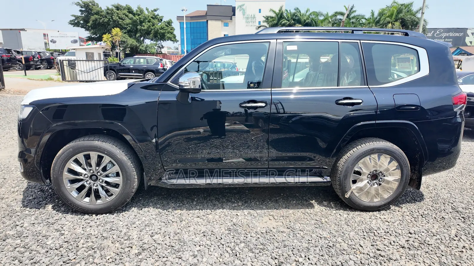 New Toyota Land Cruiser LC300 2025 Black
