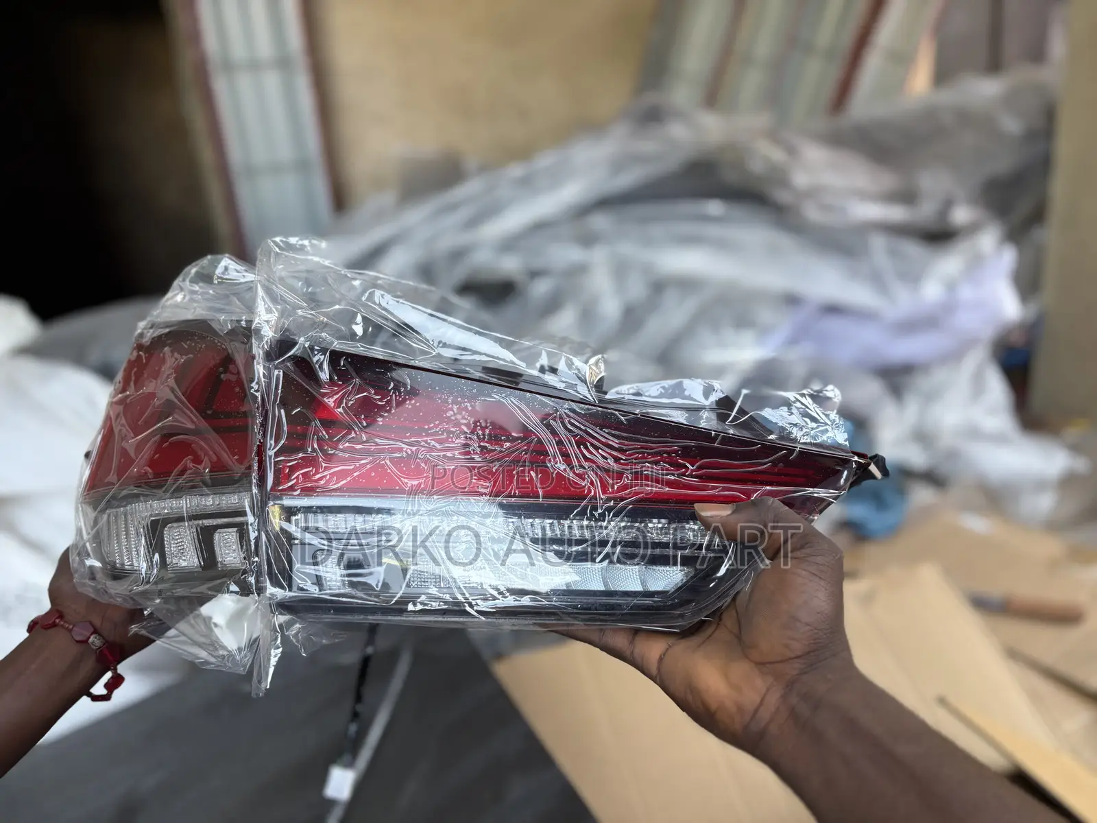 Rx350 2017-2021 Taillight And Boot Light Available
