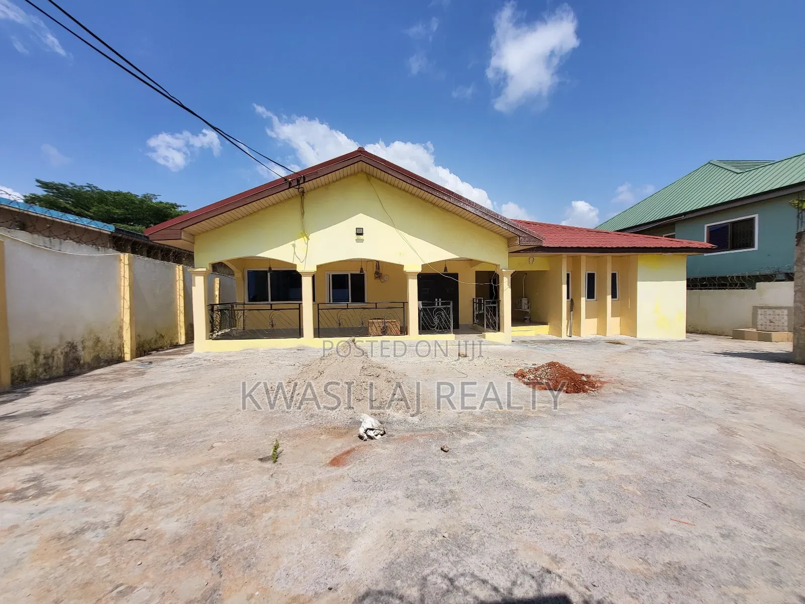 4bdrm House in Broadcasting, Weija for rent