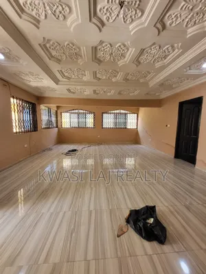 4bdrm House in Broadcasting, Weija for rent
