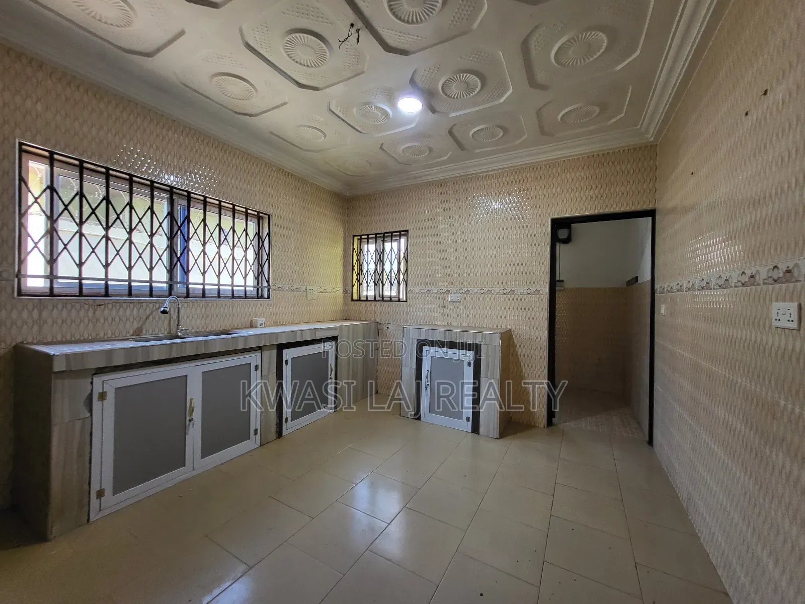 4bdrm House in Broadcasting, Weija for rent