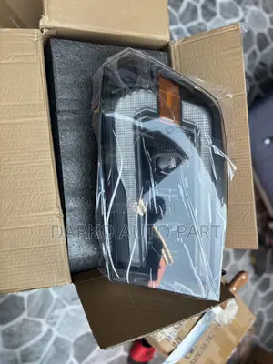 Dodge Ram 2014-2017 Headlights Full Led Available