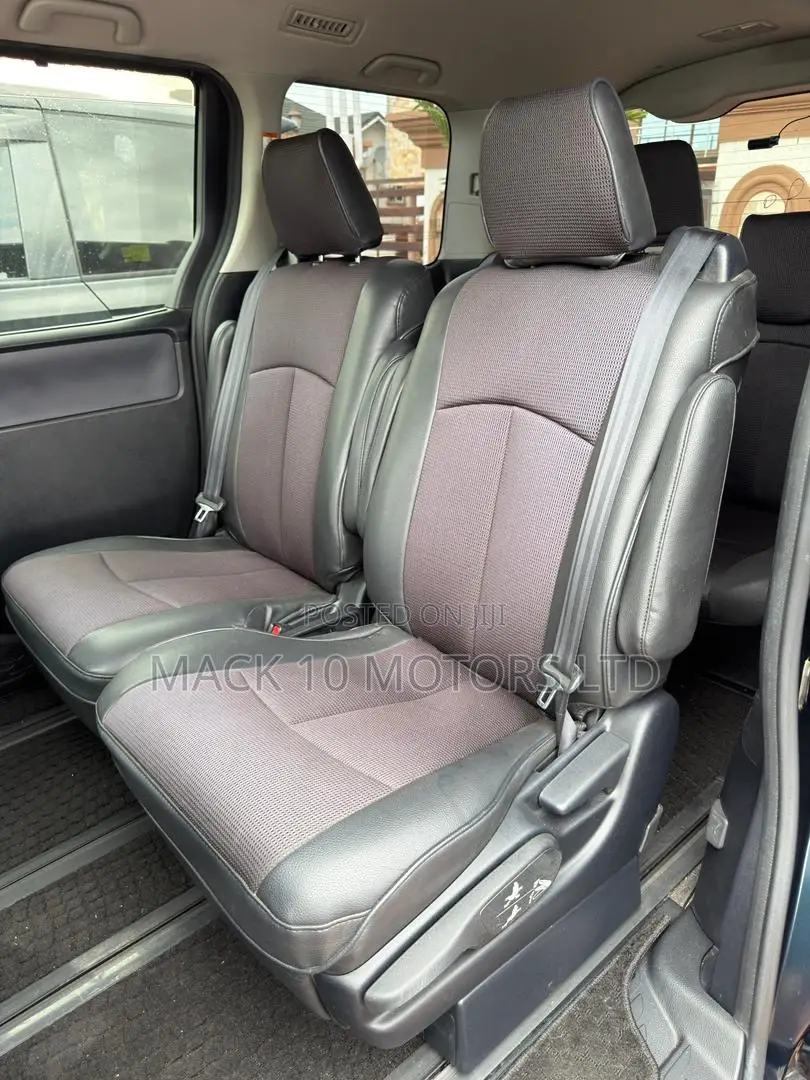 Toyota Voxy 2015 Black