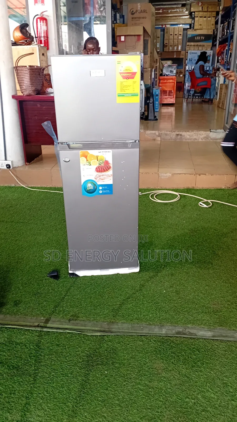 Perfect Size, Powerful Cooling – Westpool Refrigerator