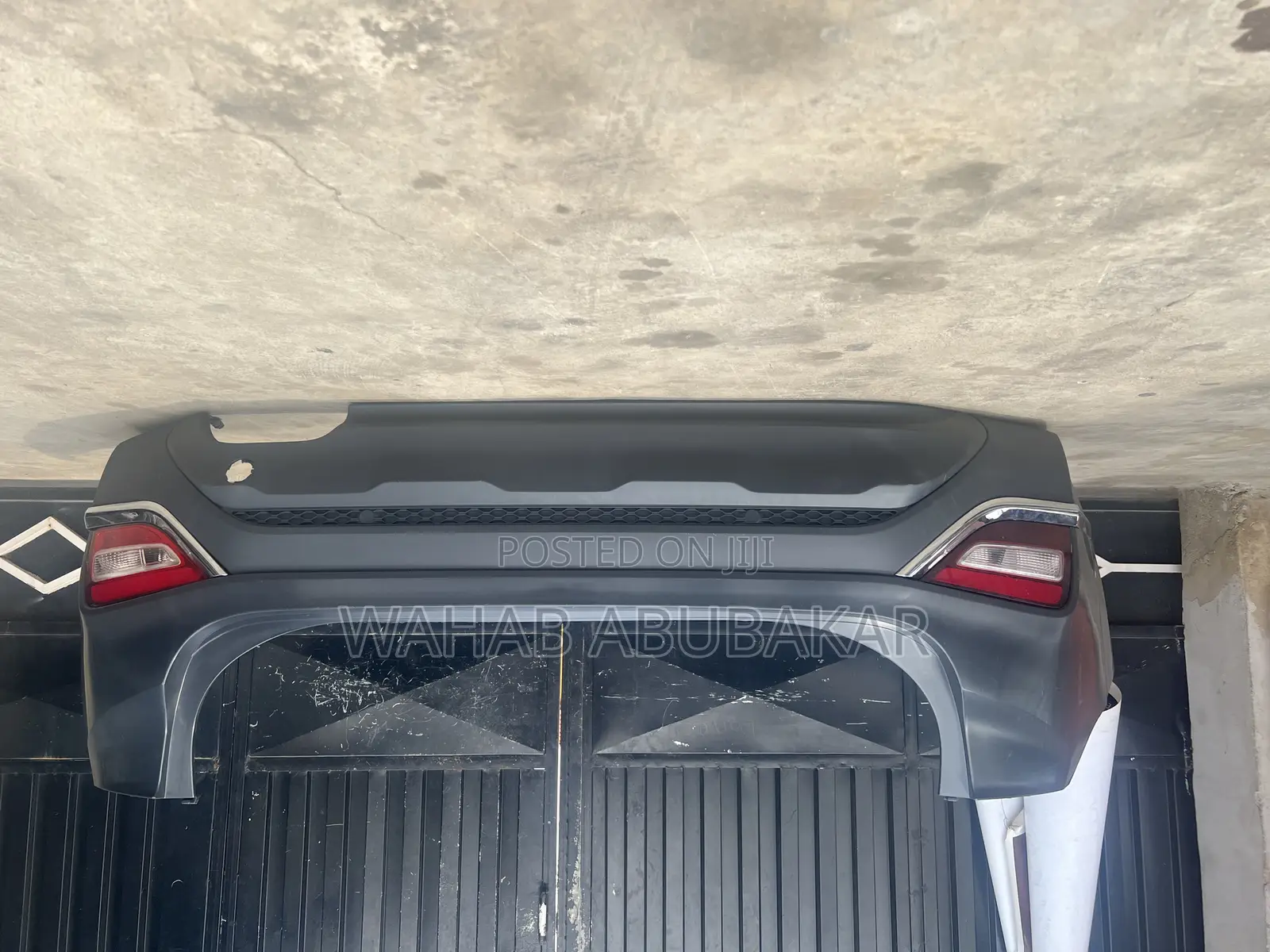 Hyundai Santa Fe 2019 Real/Back Bumper Complete