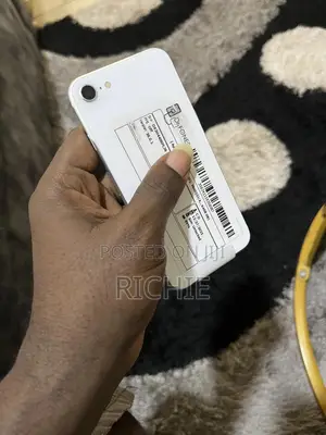 New Apple iPhone SE (2020) 64 GB White