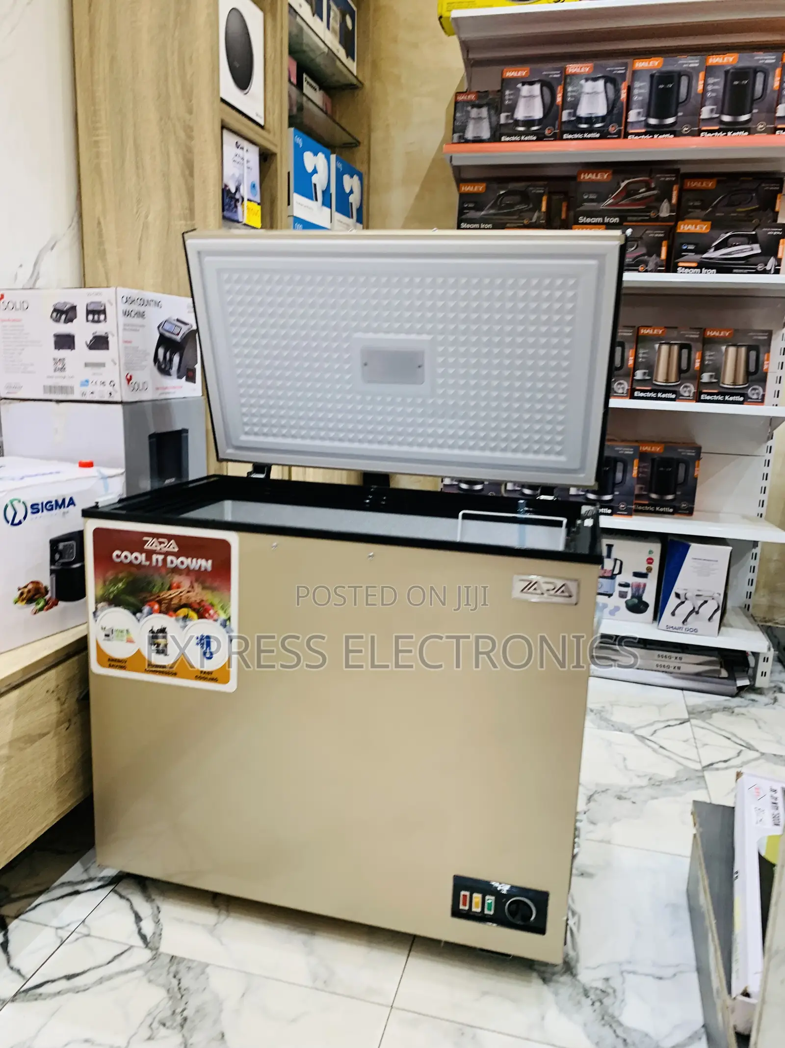 Zara-300flg Zara Freezer 238ltr Net Gold Single Door