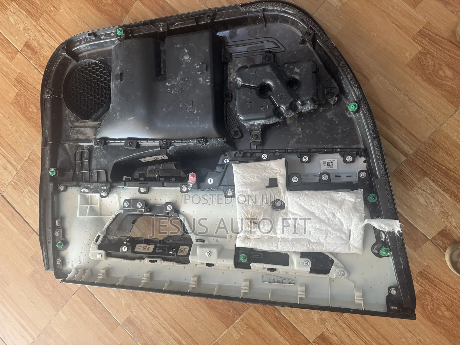 2023-2025 Honda CRV Front Right Passenger Side Door Trim Panel