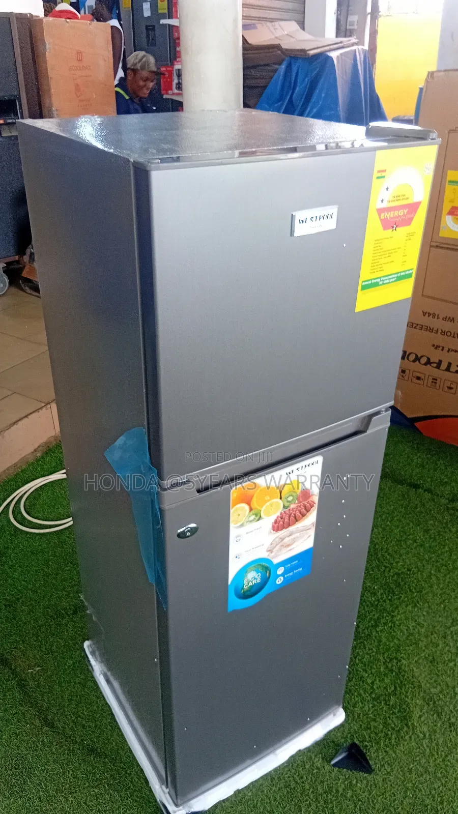 Westpool Double-Door 136l – Modern Design Low Power Use