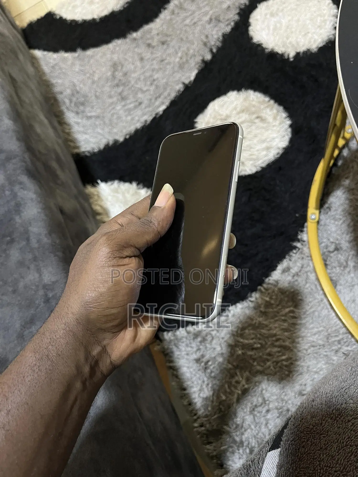 Apple iPhone 11 64 GB White
