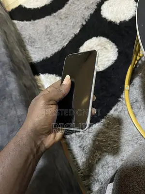 Apple iPhone 11 64 GB White