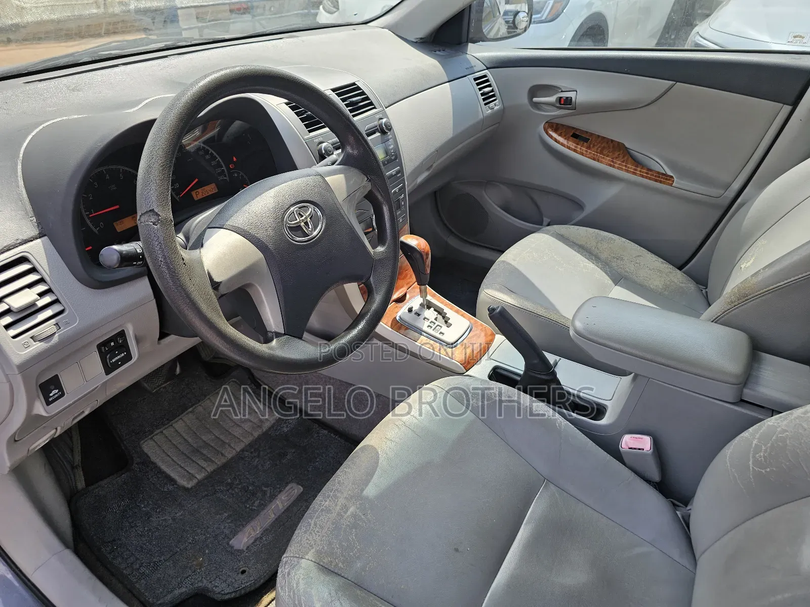 Toyota Corolla 1.8 Exclusive Automatic 2009 Gray
