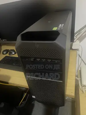 Desktop Computer HP Z4 G4 32GB Intel Xeon SSD 512GB