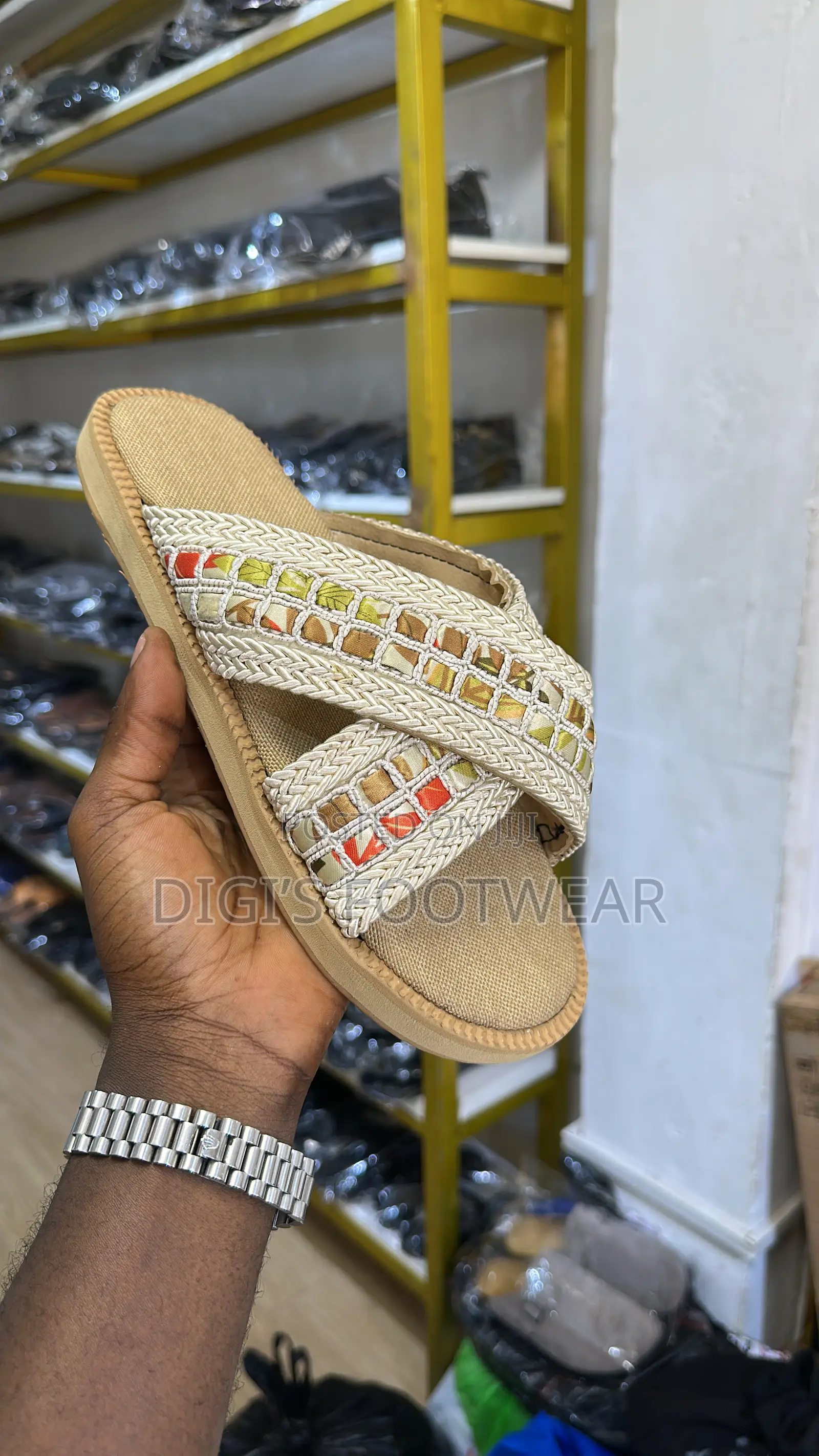 Light Brown and Cream Threaded High-End Slipper