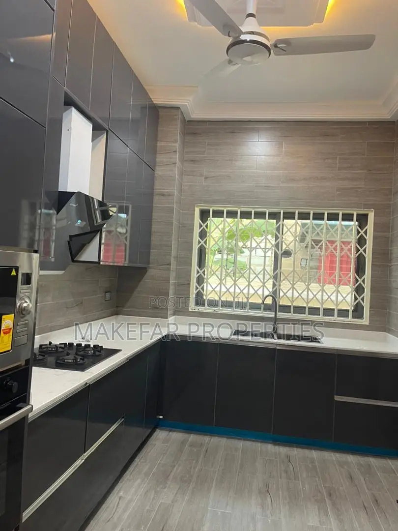 4bdrm House in School Junction for rent