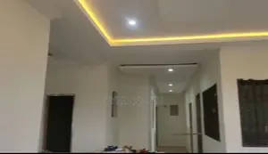 5bdrm Duplex in Accra Metropolitan for sale