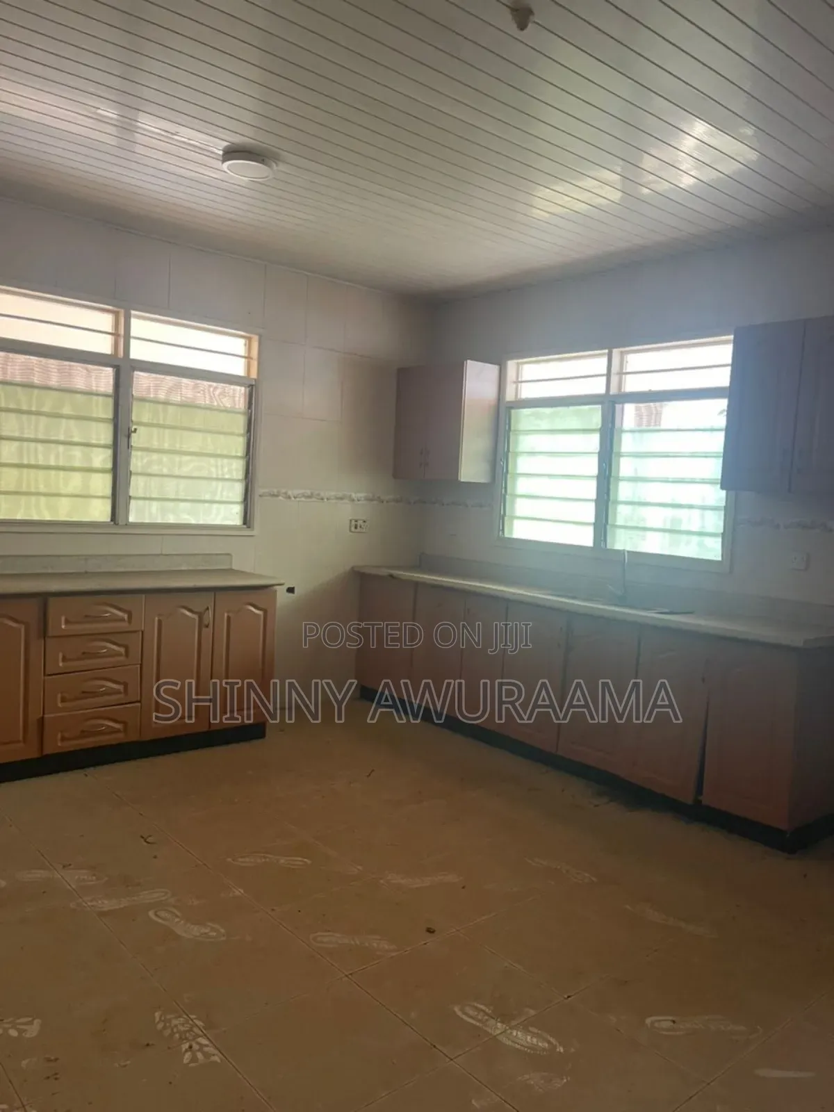 4bdrm House in Emefs Estate, Afienya for sale