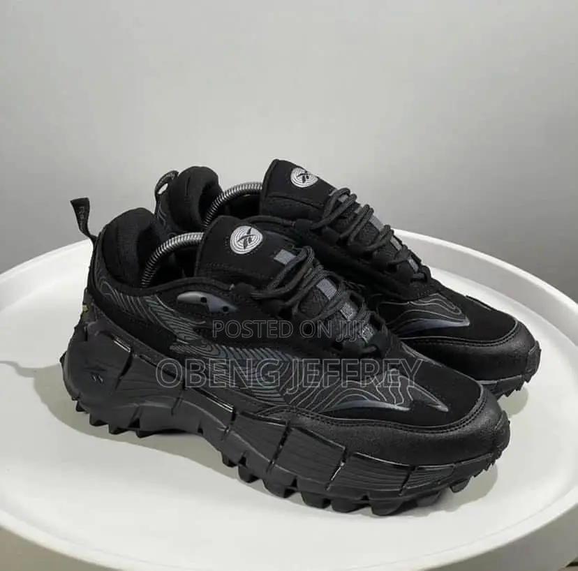 Original Reebok Zig Kinetica All Black