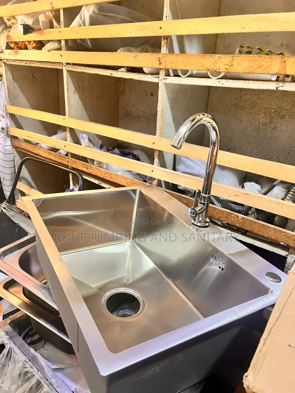 Single Armless Sink