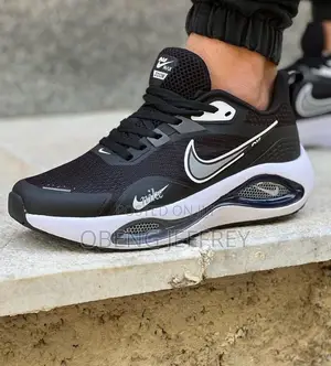 Original Zoom Winflo White/Black