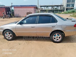 Toyota Corolla Sedan Automatic 1998 Gold