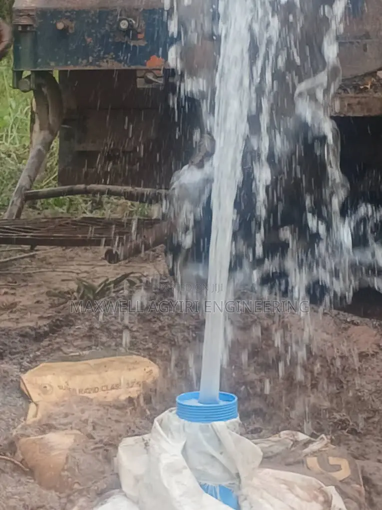 Borehole Drilling Only With Free Setting
