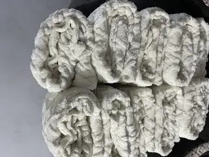 Off White Blanket With 2 Pillowcases