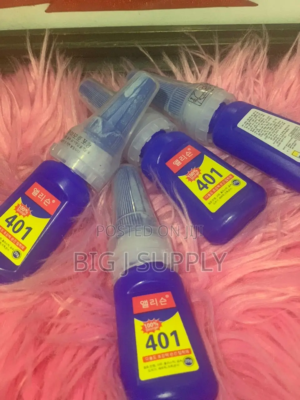 401 Nail Glue