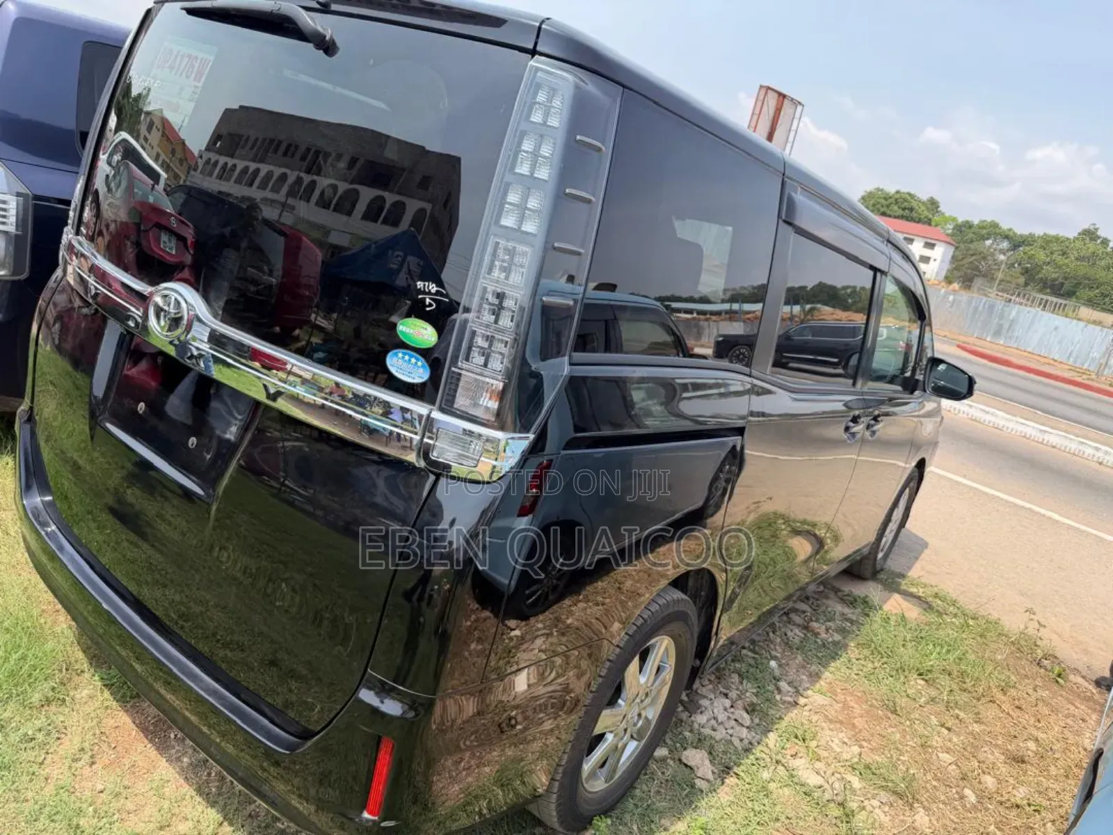 Toyota Voxy 2015 Black